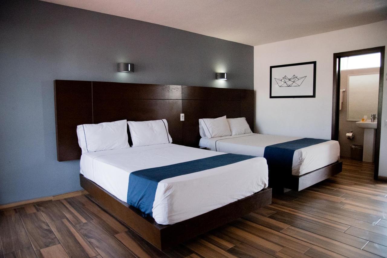 Hotel Expo Plaza Business And Family Guadalajara Zapopan Bagian luar foto