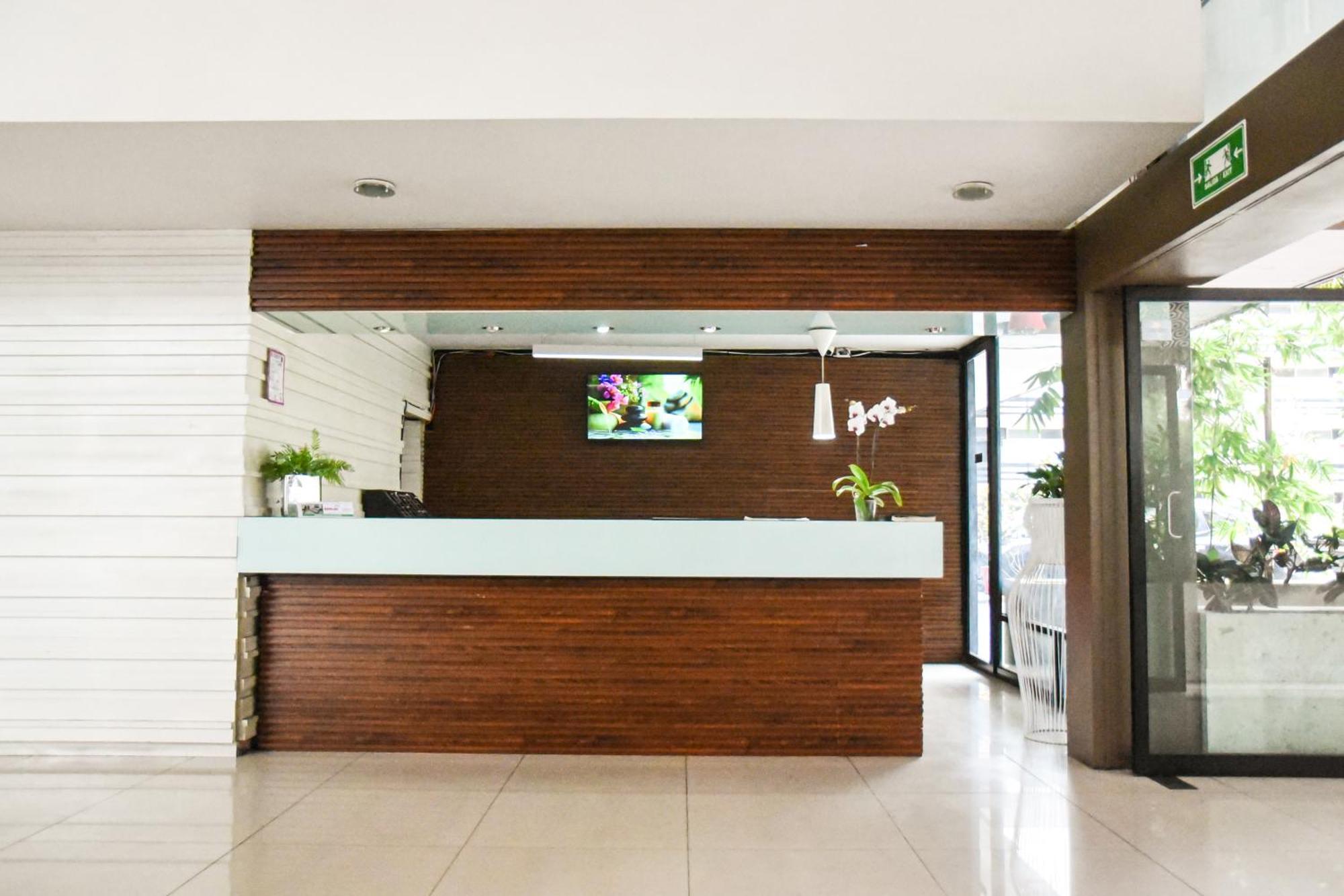 Hotel Expo Plaza Business And Family Guadalajara Zapopan Bagian luar foto