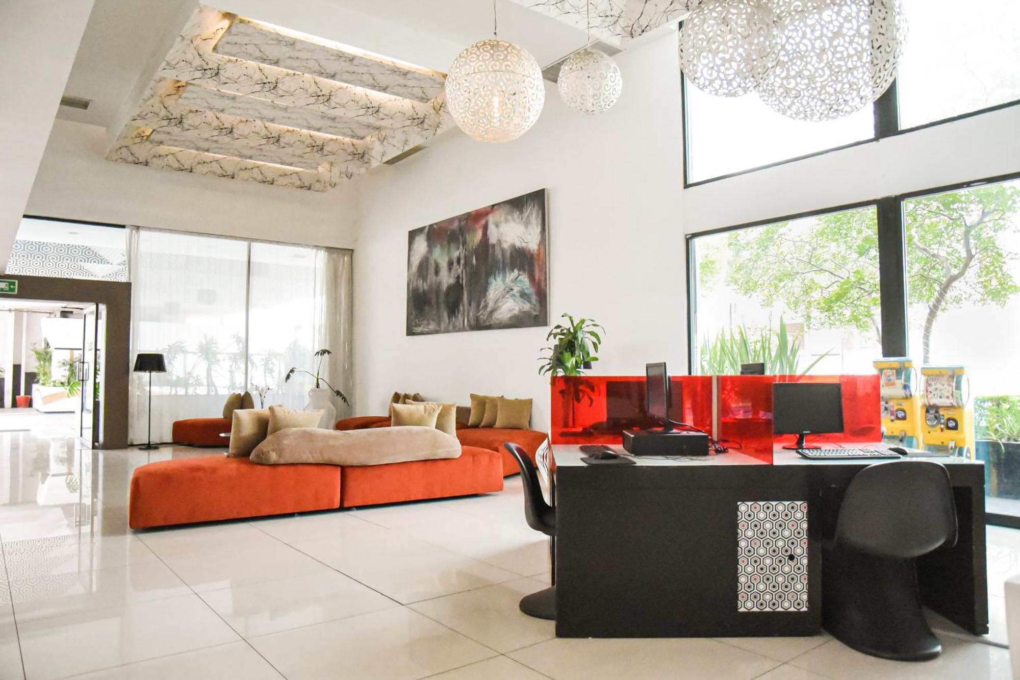 Hotel Expo Plaza Business And Family Guadalajara Zapopan Bagian luar foto