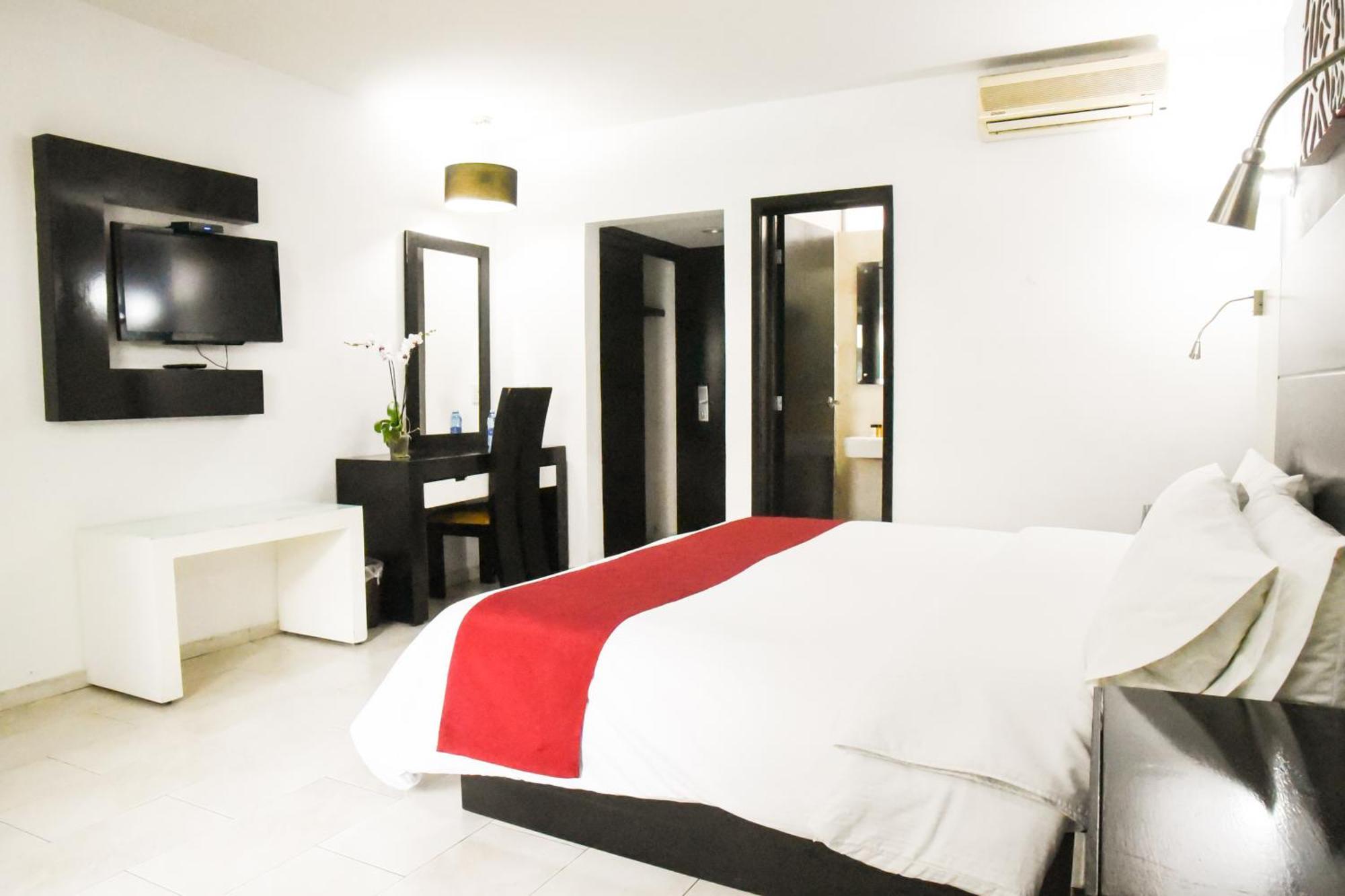 Hotel Expo Plaza Business And Family Guadalajara Zapopan Bagian luar foto